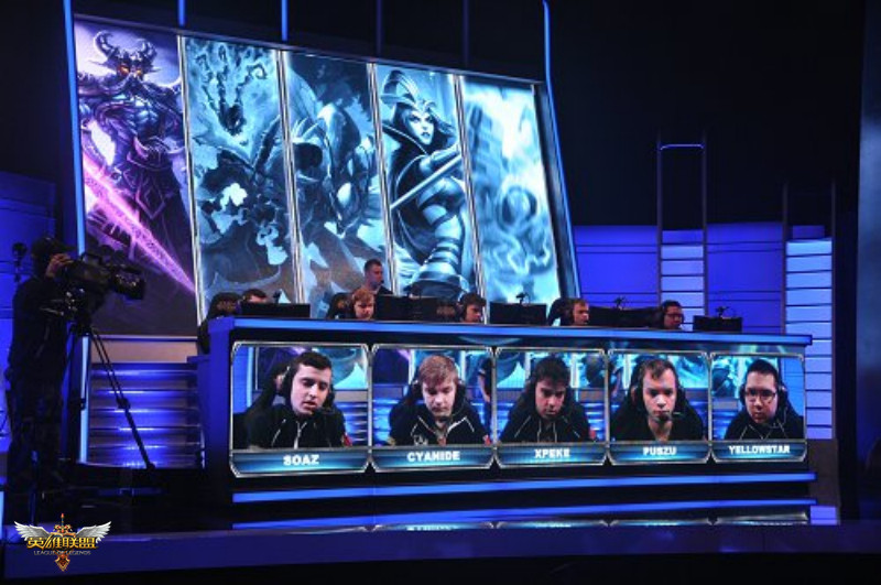 资讯活久见！世界赛首次！决赛圈打包拼药，成功吃鸡！