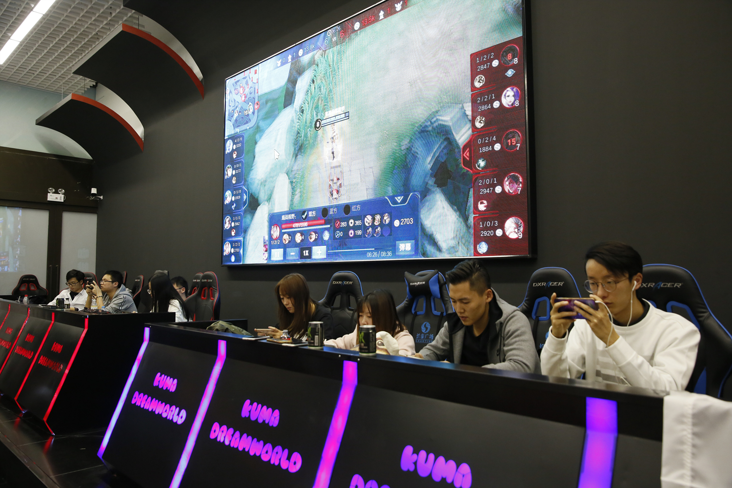 电竞世界杯官方公布LOL项目直邀战队：BLG、TES、GEN、T1等