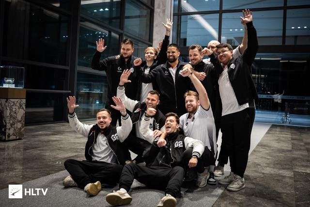 VIT官宣新赛季阵容：Perkz＋Carzzy