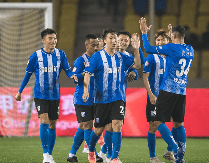 恭喜T1获得六次世界冠军！